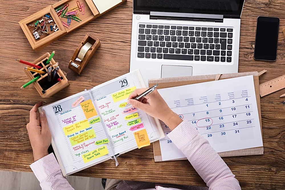 Agenda, calendario e materiali per pianificare lo studio